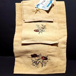 NEW 3pc Towel Set Embroidered Floral Velour Terry Cloth Cottagecore Farmhouse